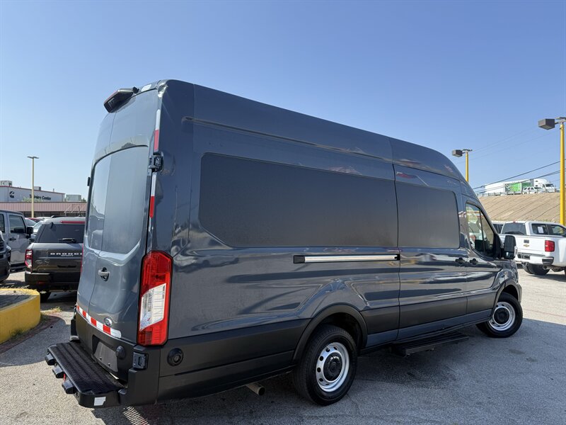 2020 Ford Transit 250 - Photo 5 - Arlington, TX 76011