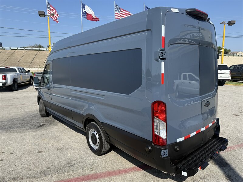 2020 Ford Transit 250 - Photo 7 - Arlington, TX 76011