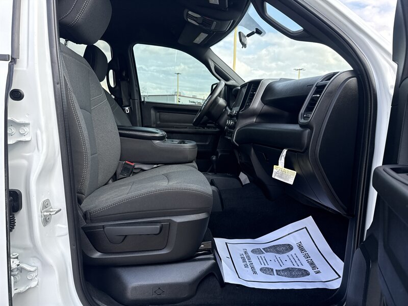 2023 RAM 2500 Tradesman - Photo 18 - Arlington, TX 76011