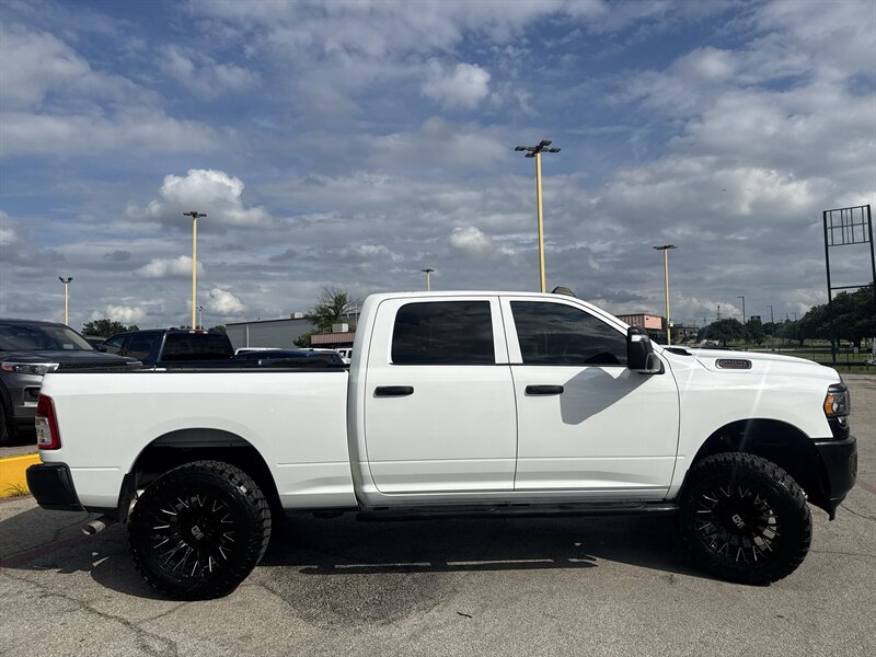 2023 RAM 2500 Tradesman - Photo 4 - Arlington, TX 76011