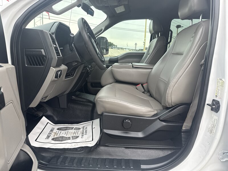 2019 Ford F-250 XL   - Photo 16 - Arlington, TX 76011