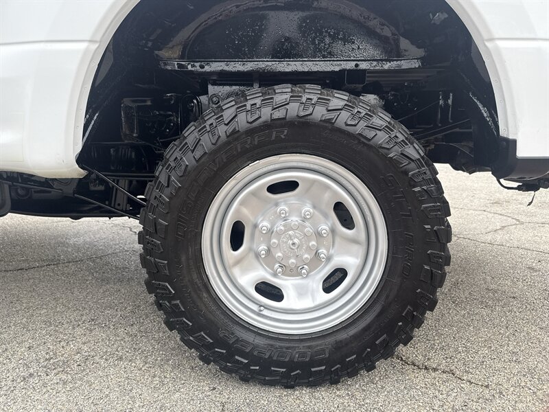 2019 Ford F-250 XL   - Photo 10 - Arlington, TX 76011