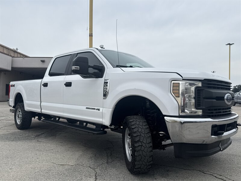 2019 Ford F-250 XL   - Photo 3 - Arlington, TX 76011