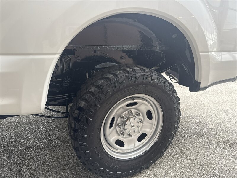 2019 Ford F-250 XL   - Photo 11 - Arlington, TX 76011