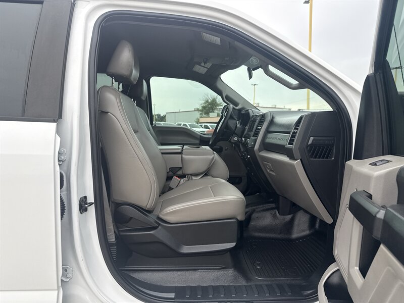 2019 Ford F-250 XL   - Photo 20 - Arlington, TX 76011