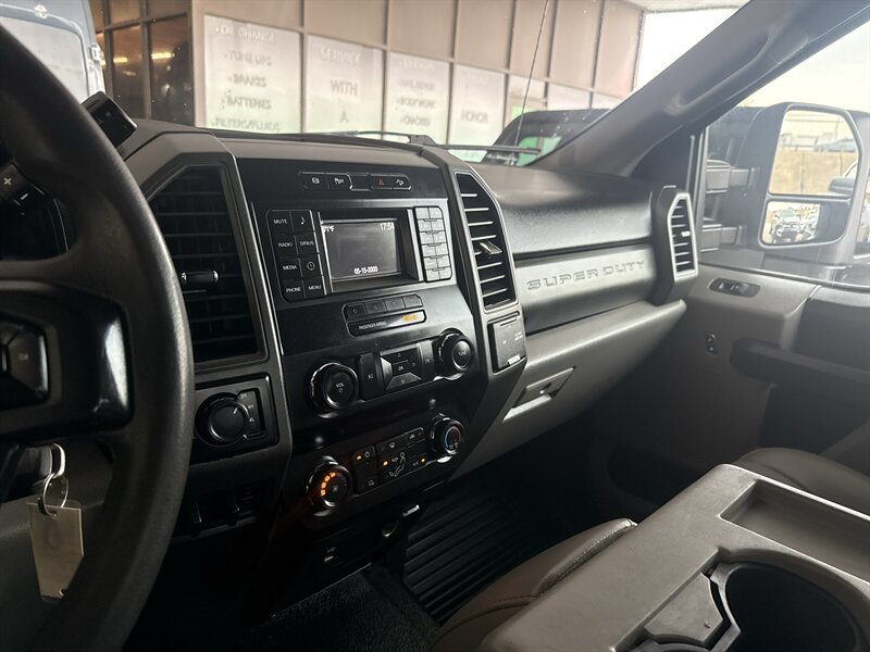2019 Ford F-250 XL   - Photo 29 - Arlington, TX 76011