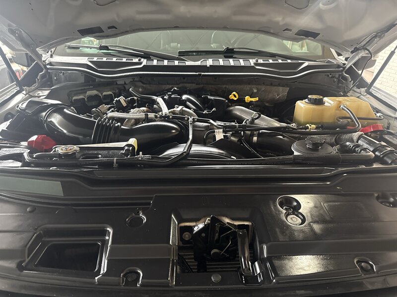 2019 Ford F-250 XL   - Photo 32 - Arlington, TX 76011