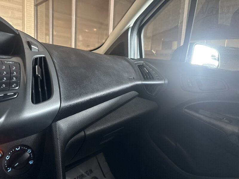 2015 Ford Transit Connect XL - Photo 23 - Arlington, TX 76011