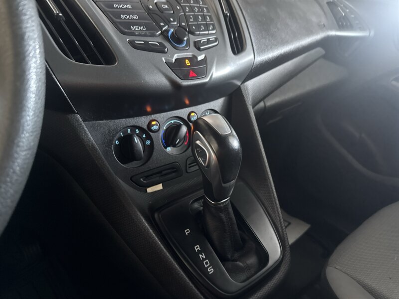 2015 Ford Transit Connect XL - Photo 21 - Arlington, TX 76011