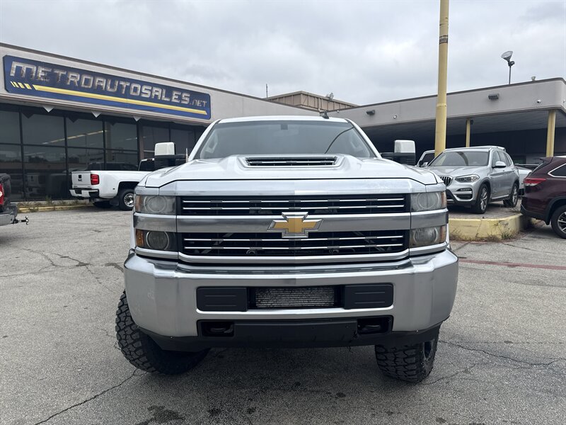 2017 Chevrolet Silverado 2500 LT - Photo 2 - Arlington, TX 76011