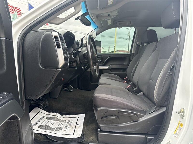 2017 Chevrolet Silverado 2500 LT - Photo 14 - Arlington, TX 76011