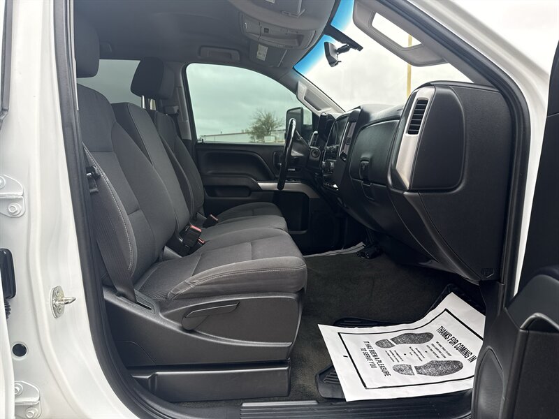 2017 Chevrolet Silverado 2500 LT - Photo 18 - Arlington, TX 76011