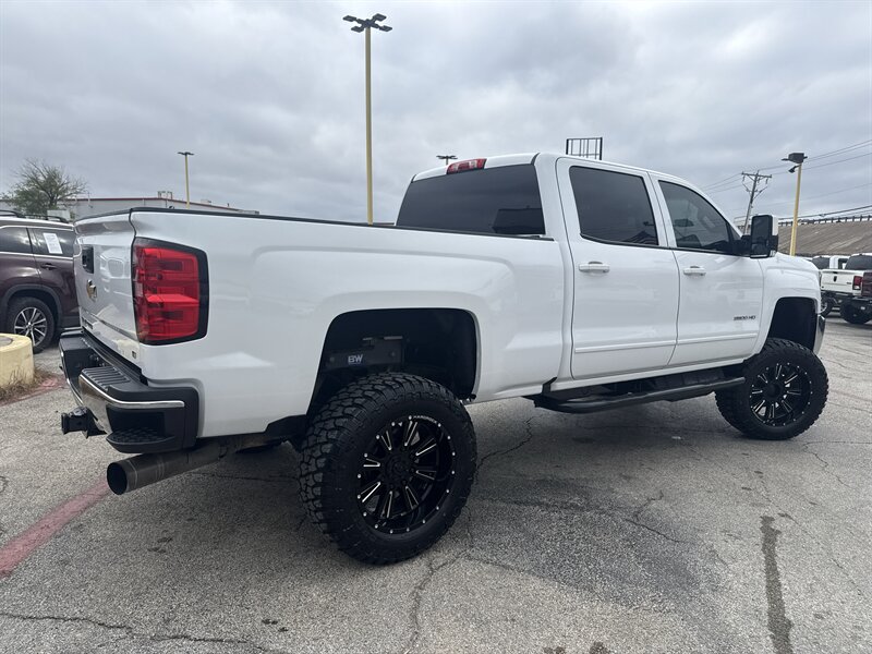 2017 Chevrolet Silverado 2500 LT - Photo 5 - Arlington, TX 76011