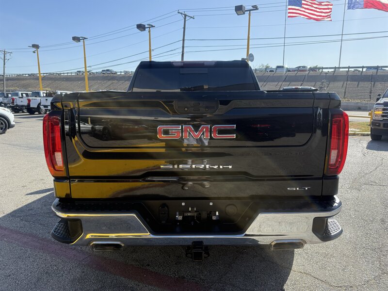 2022 GMC Sierra 1500 Limited SLT - Photo 6 - Arlington, TX 76011