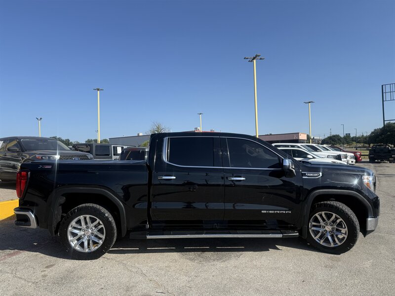 2022 GMC Sierra 1500 Limited SLT - Photo 4 - Arlington, TX 76011