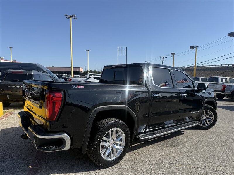 2022 GMC Sierra 1500 Limited SLT - Photo 5 - Arlington, TX 76011