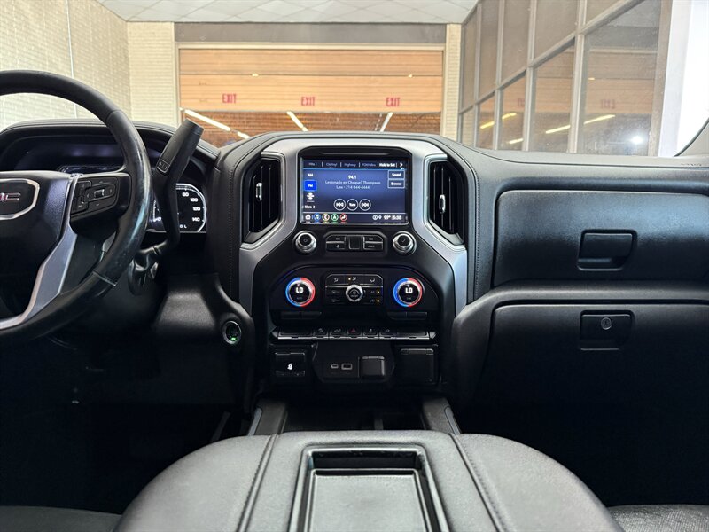 2022 GMC Sierra 1500 Limited SLT - Photo 27 - Arlington, TX 76011