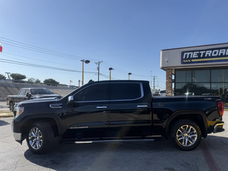 2022 GMC Sierra 1500 Limited SLT - Photo 8 - Arlington, TX 76011