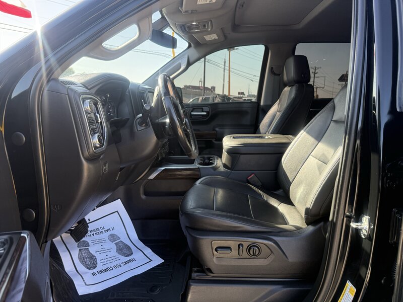 2022 GMC Sierra 1500 Limited SLT - Photo 15 - Arlington, TX 76011