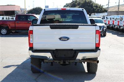 2018 Ford F-250 XL   - Photo 8 - Arlington, TX 76011