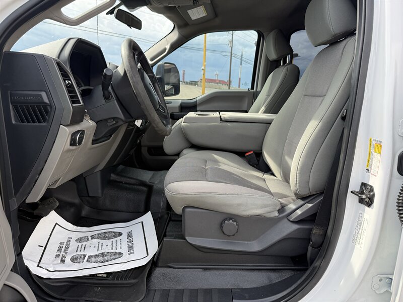 2022 Ford F-350 Super Duty XL - Photo 14 - Arlington, TX 76011