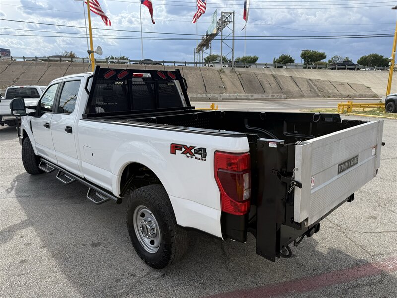 2022 Ford F-350 Super Duty XL - Photo 8 - Arlington, TX 76011