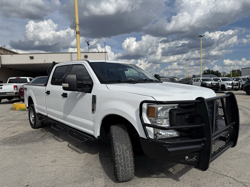 2022 Ford F-350 Super Duty XL - Photo 3 - Arlington, TX 76011