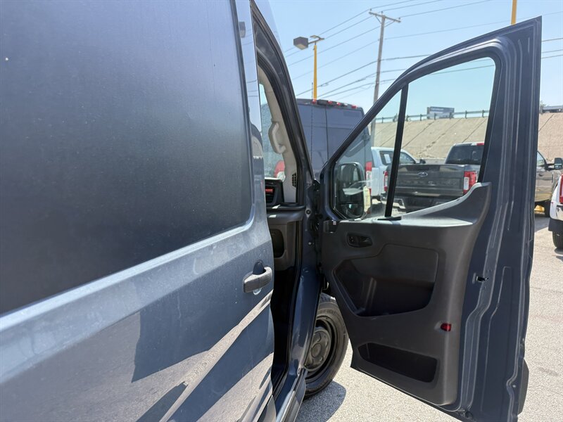 2020 Ford Transit 250 - Photo 14 - Arlington, TX 76011