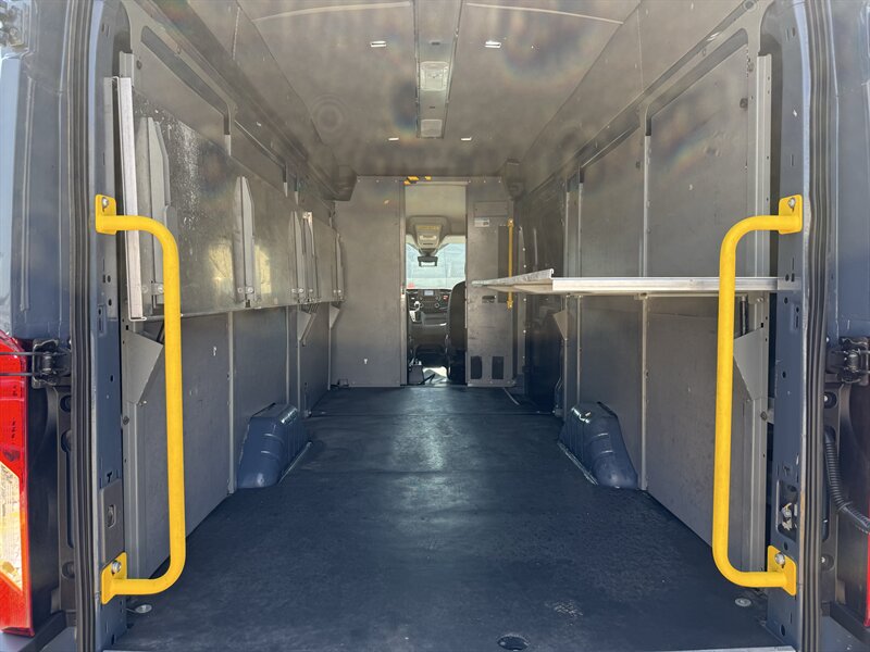 2020 Ford Transit 250 - Photo 7 - Arlington, TX 76011