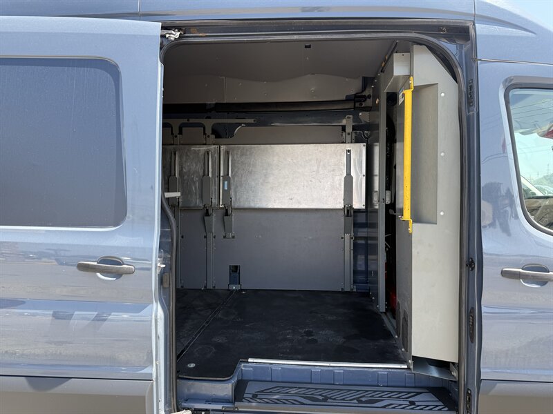 2020 Ford Transit 250 - Photo 16 - Arlington, TX 76011