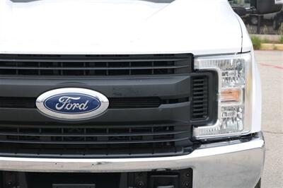 2017 Ford F-350 XL   - Photo 13 - Arlington, TX 76011