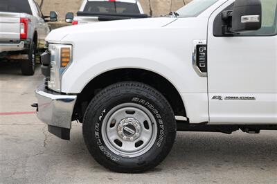 2017 Ford F-350 XL   - Photo 14 - Arlington, TX 76011