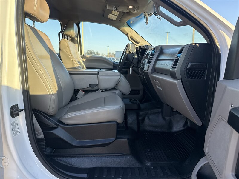 2018 Ford F-350 XL - Photo 19 - Arlington, TX 76011