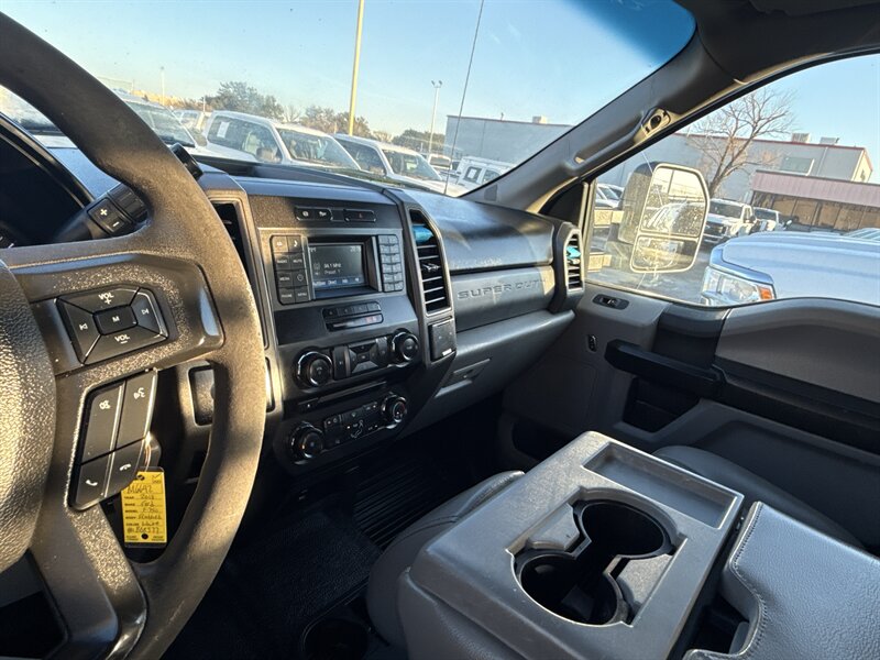 2018 Ford F-350 XL - Photo 27 - Arlington, TX 76011