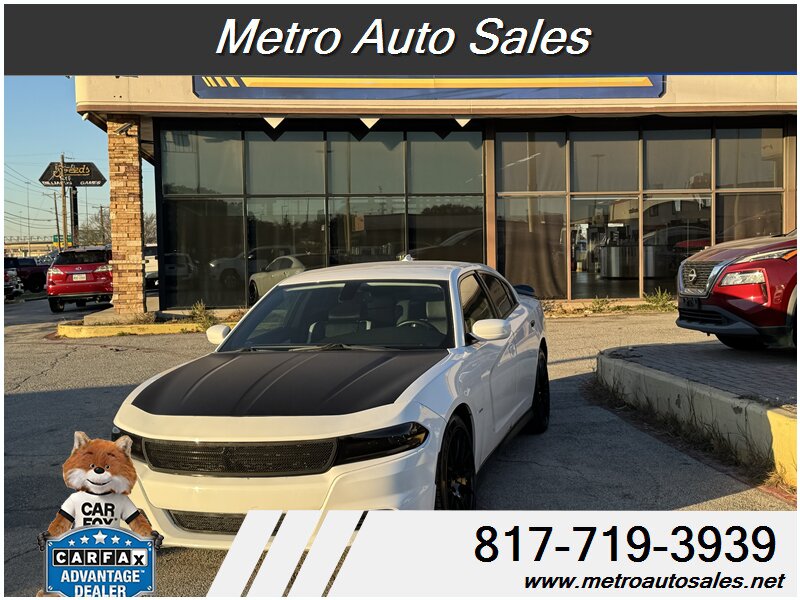2017 Dodge Charger R/T   - Photo 1 - Arlington, TX 76011