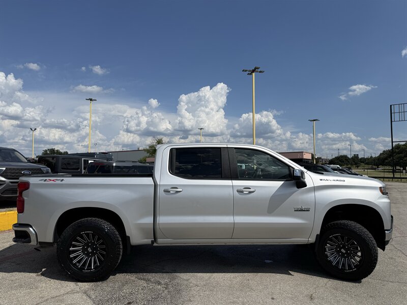 2020 Chevrolet Silverado 1500 LT - Photo 4 - Arlington, TX 76011