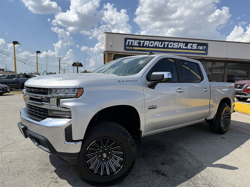 2020 Chevrolet Silverado 1500 LT - Photo 9 - Arlington, TX 76011