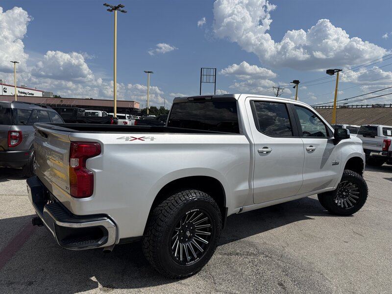 2020 Chevrolet Silverado 1500 LT - Photo 5 - Arlington, TX 76011