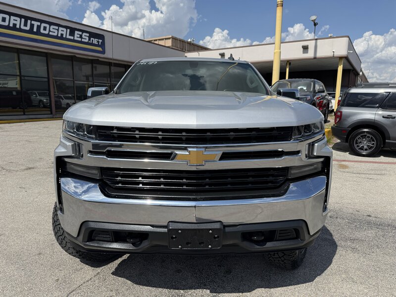 2020 Chevrolet Silverado 1500 LT - Photo 2 - Arlington, TX 76011