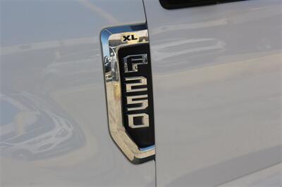 2019 Ford F-250 XL   - Photo 15 - Arlington, TX 76011