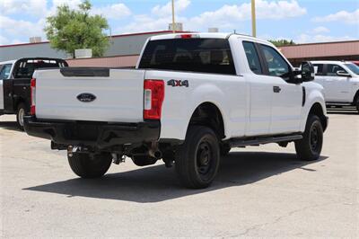 2017 Ford F-250 XL   - Photo 9 - Arlington, TX 76011