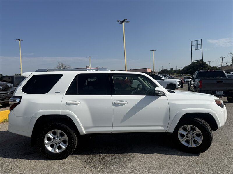 2014 Toyota 4Runner SR5 - Photo 4 - Arlington, TX 76011