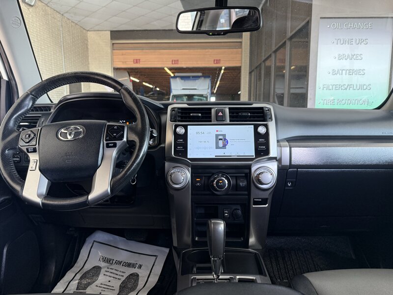 2014 Toyota 4Runner SR5 - Photo 25 - Arlington, TX 76011