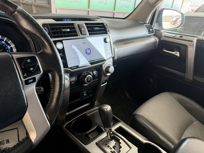 2014 Toyota 4Runner SR5 - Photo 27 - Arlington, TX 76011