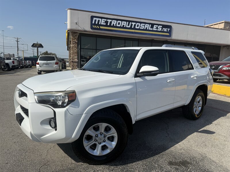 2014 Toyota 4Runner SR5 - Photo 10 - Arlington, TX 76011