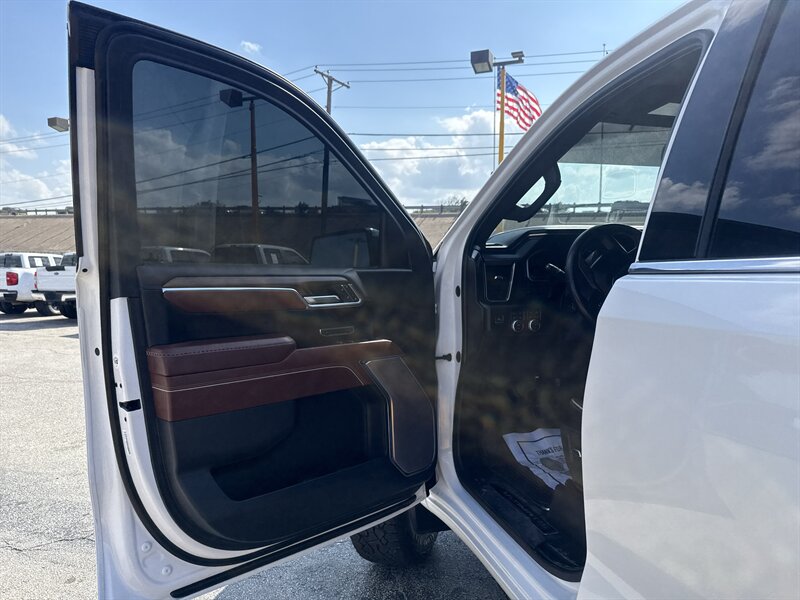2022 GMC Sierra 1500 Denali Ultimate - Photo 14 - Arlington, TX 76011
