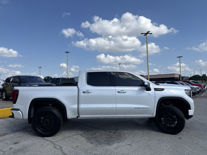2022 GMC Sierra 1500 Denali Ultimate - Photo 4 - Arlington, TX 76011