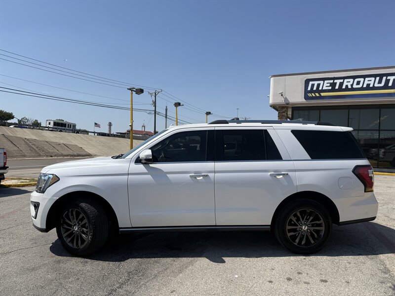 2019 Ford Expedition Limited - Photo 9 - Arlington, TX 76011