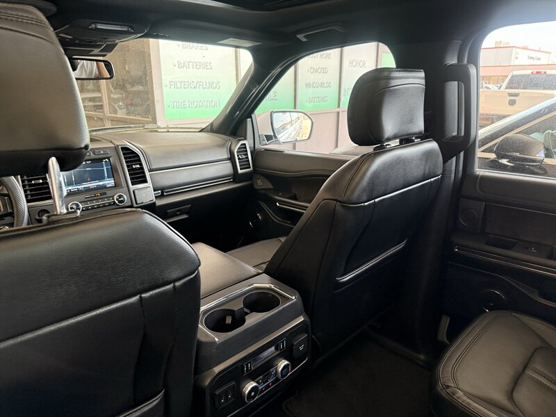 2019 Ford Expedition Limited - Photo 28 - Arlington, TX 76011