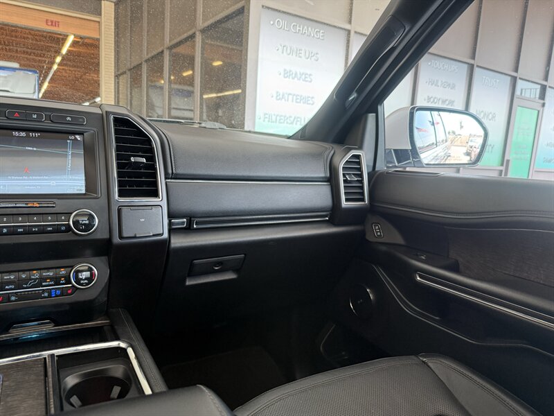 2019 Ford Expedition Limited - Photo 26 - Arlington, TX 76011